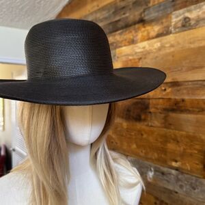 Street Smart by Betmar Black Wide Brim Hat – Structured & Sleek Fedora Style